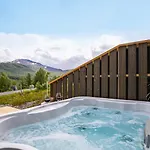 別荘 Moderne Pa Fjellsaetra Med Jacuzzi *