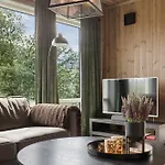 Moderne Pa Fjellsaetra Med Jacuzzi *