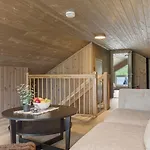 Moderne Pa Fjellsaetra Med Jacuzzi