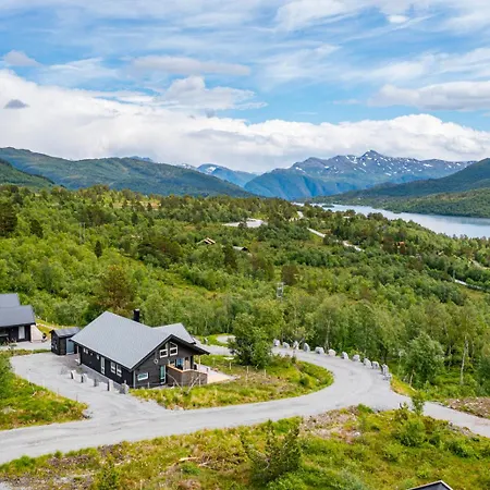 Moderne Pa Fjellsaetra Med Jacuzzi