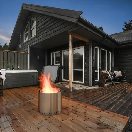 Moderne Pa Fjellsaetra Med Jacuzzi * Sykkylven