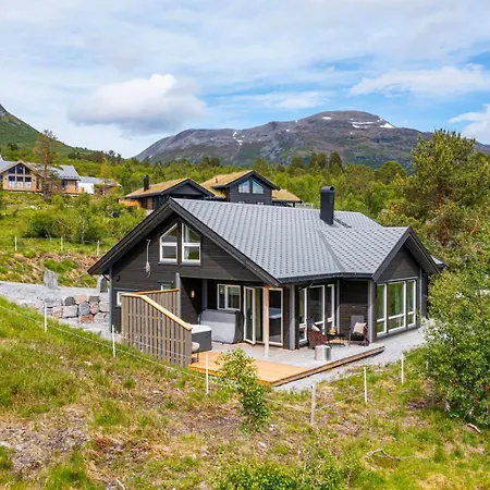 Moderne Pa Fjellsaetra Med Jacuzzi