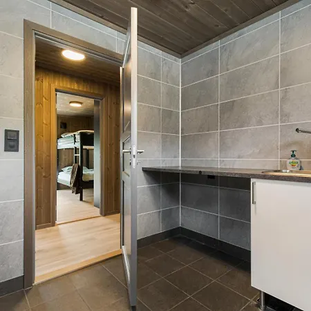 Moderne Pa Fjellsaetra Med Jacuzzi Nyaraló