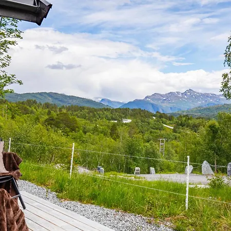 Moderne Pa Fjellsaetra Med Jacuzzi Nyaraló *